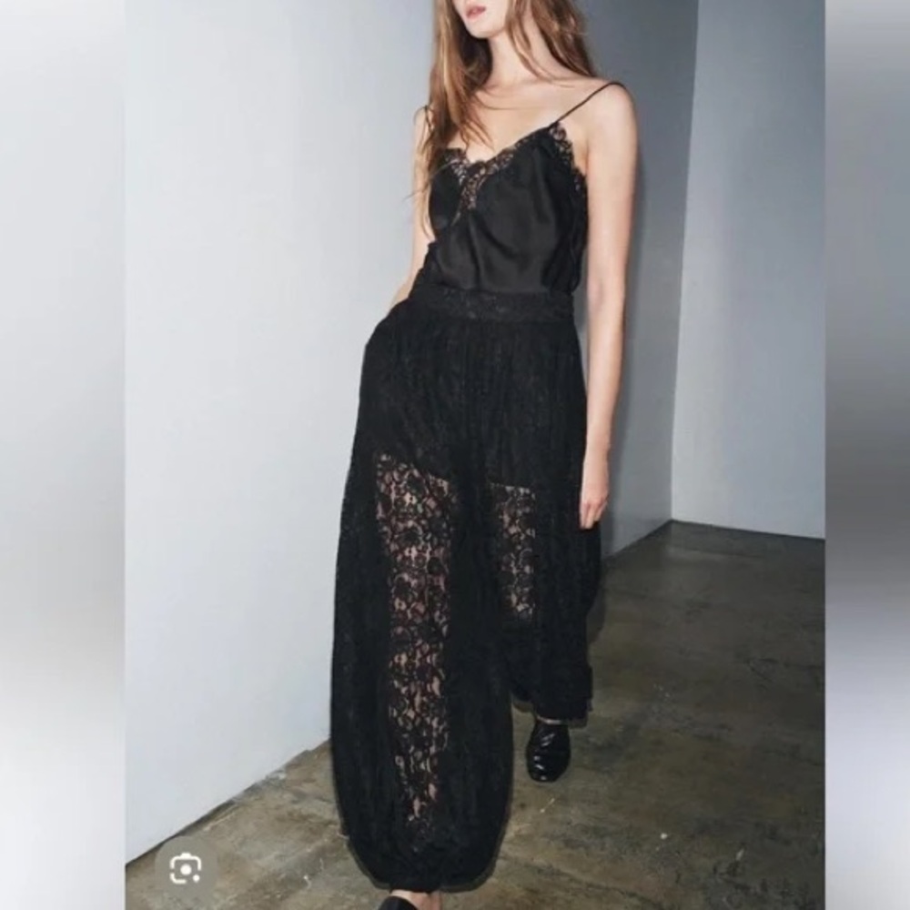🔥POPULAR TREND🔥 NWT ZARA COLLECTION BALLOON HEM LACE PANTS XS